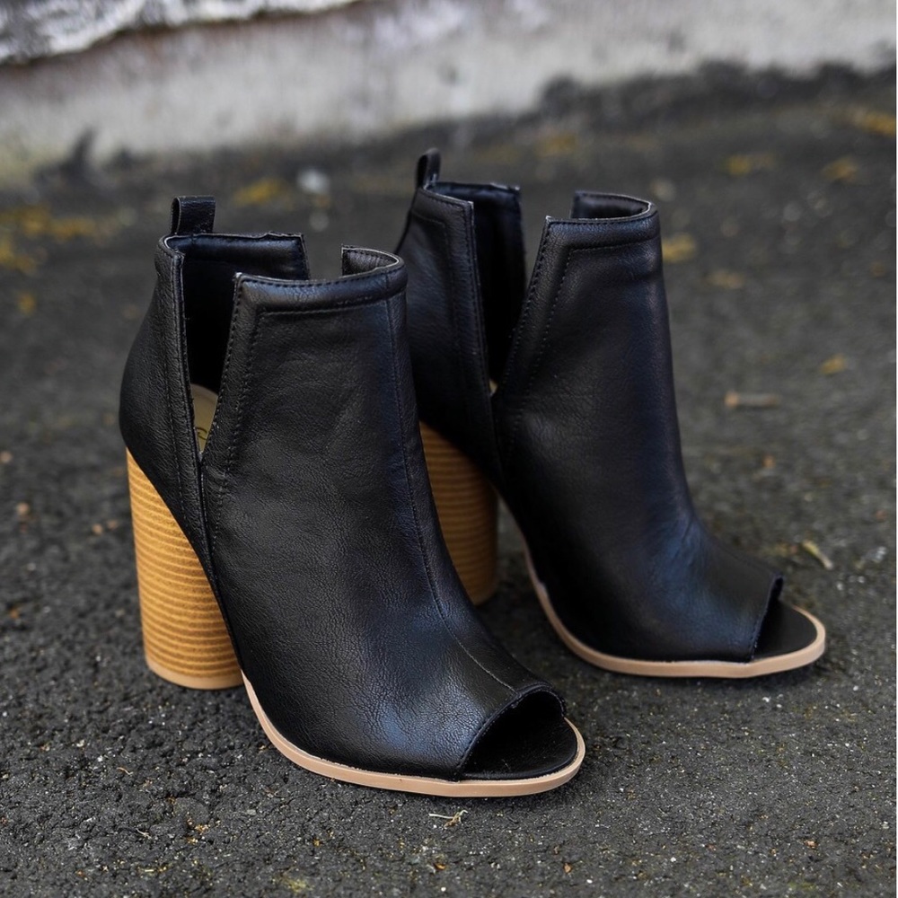😍Restock BLACK PEEP TOE CYLINDER HEEL  BOOTIE - Picture 6 of 8